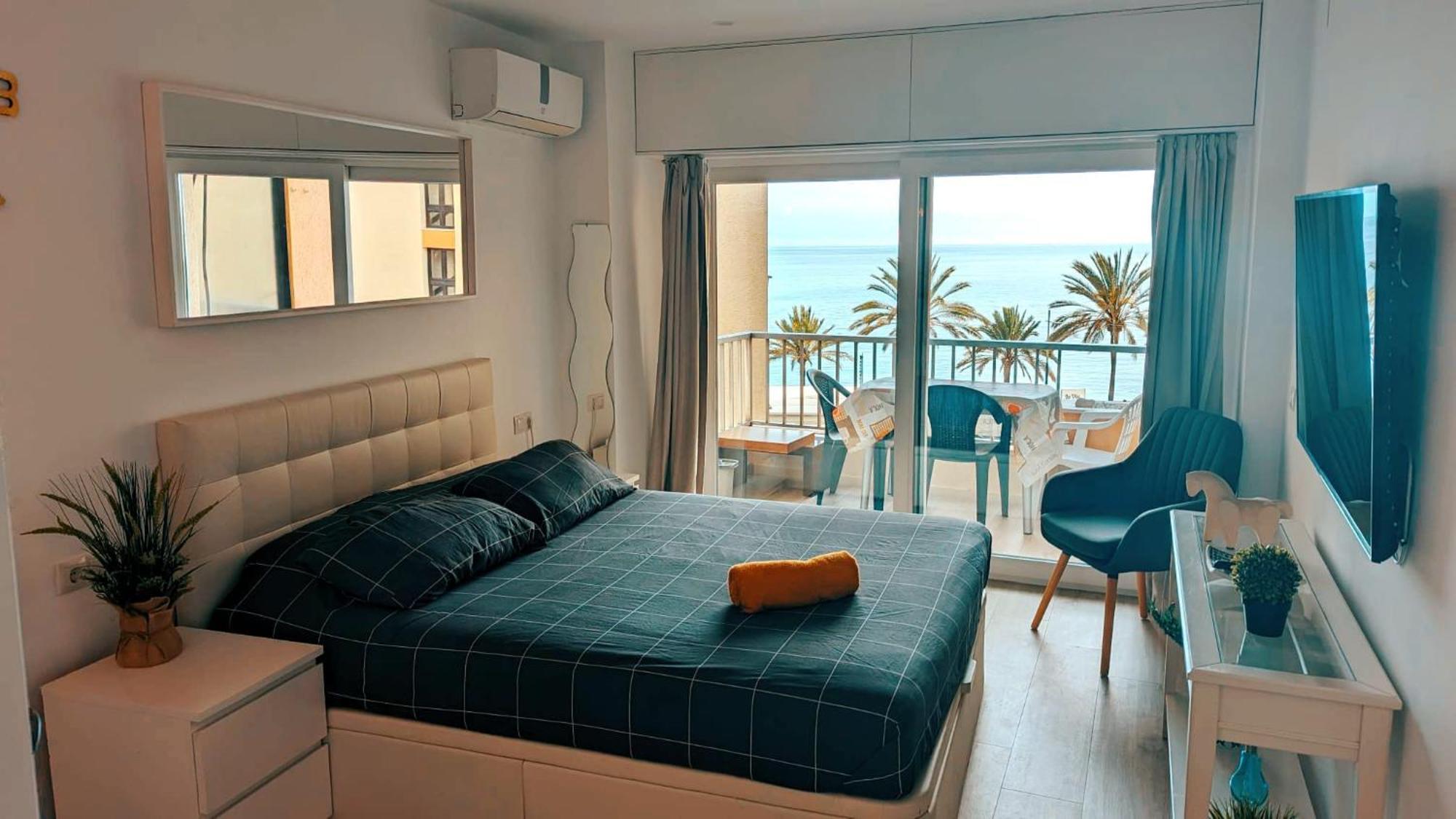 Comfortable In With Sea Views Apartemen